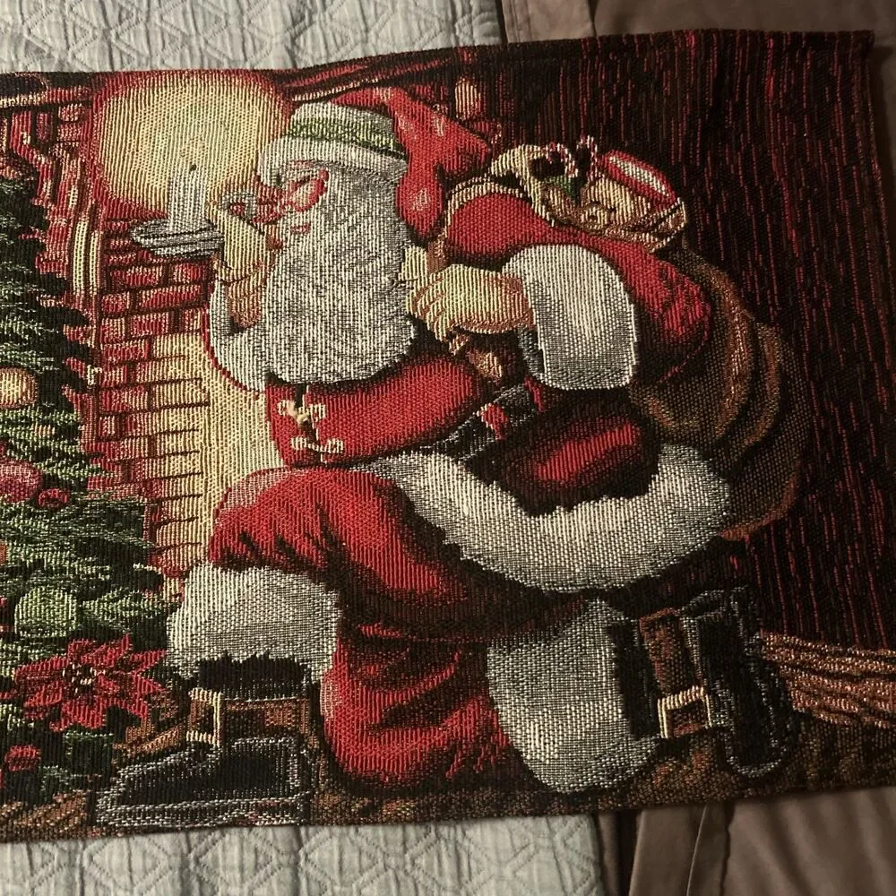 SANTA Placemats Set of 4 & Table Runner Classic CHRISTMAS Sack Gifts Tapestry